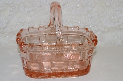 +MBAHB #0025-0046  "Fancy Pink Glass Basket"