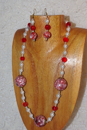 +MBAHB #314-0063  "Red & White"