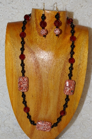 +MBAHB #R001-0086  "Red & Black"