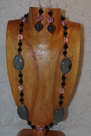 +MBAHB #312-0038  "Grey,Black & Pink"