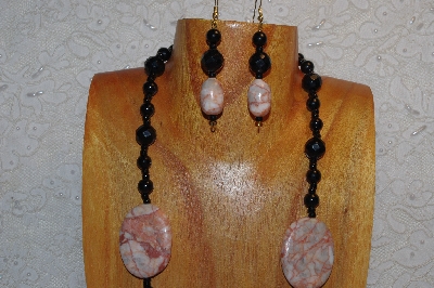 +MBAHB #312-0030  "Redline Marble & Mixed Bead Necklace"