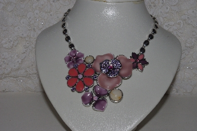 +MBAMG #S99-0025  "Multi Colored Floral Necklace"