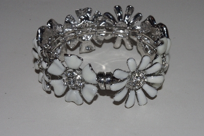+MBAMG #S99-046  "White Enamel Floral Bangle Bracelet"