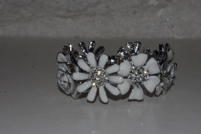 +MBAMG #S99-046  "White Enamel Floral Bangle Bracelet"