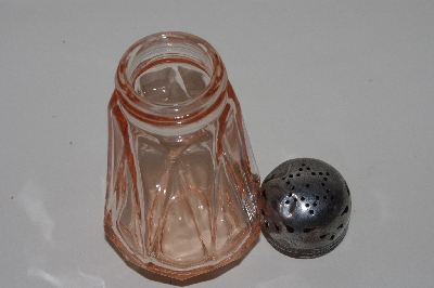 +MBAMG #108-0124  "Vintage Coral Pink Glass Shaker"