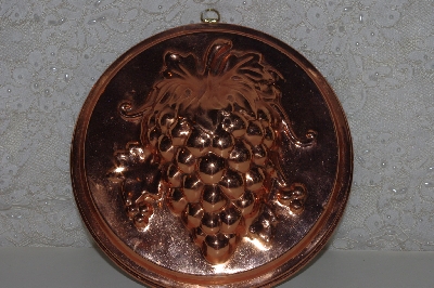 +MBAMG #108-0113  "Copper Grape Mold"