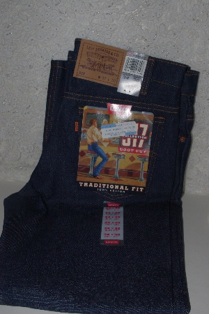 +MBACF #598-0075 "Mens Levi's 517  Size 34x30 Traditional Fit Boot Cut Jeans"