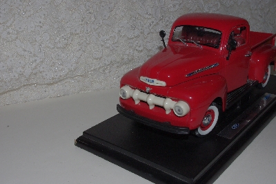 +MBACF #999-0011   "Welly  Diecast Ford F-1 Pick Up On Stand""