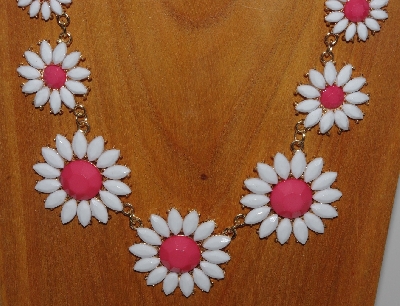 +MBAM #421-098  "GoldTone White & Coral Flower Necklace"