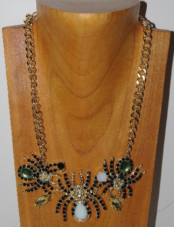 +MBAM #421-0087  "Gold Tone 3 Spider Necklace"