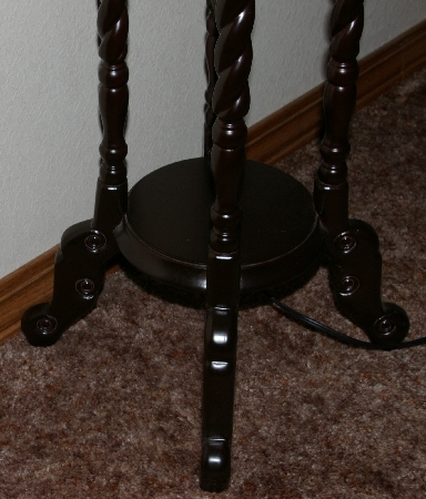 Lamps #0061  "2003 Tiffany Style Stained Glass Rose Pedestal Lamp"