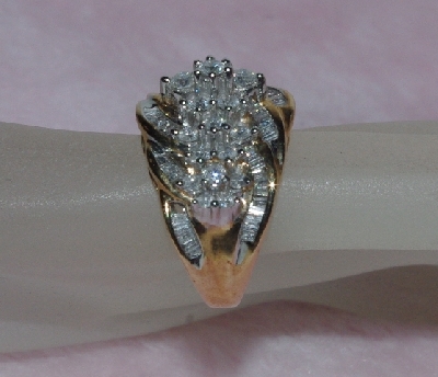 +Lamps II  #0134  "14K Yellow Gold White Diamond Cluster Ring"