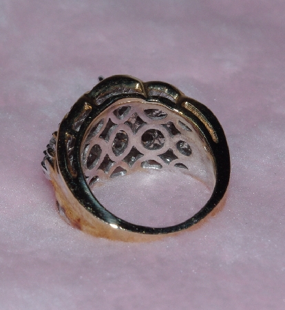 +Lamps II  #0134  "14K Yellow Gold White Diamond Cluster Ring"