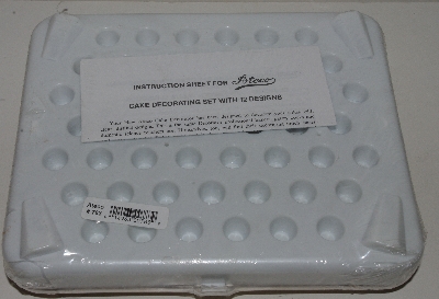 +MBA #1515-101    "Ateco #783 55 Piece Small Cake Decorating Tube Set"