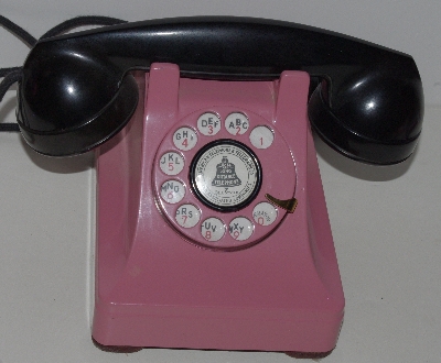 +MBA #1515-0053    "Vintage Pink & Black Bell System Telephone"