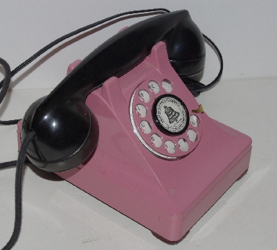 +MBA #1515-0053    "Vintage Pink & Black Bell System Telephone"