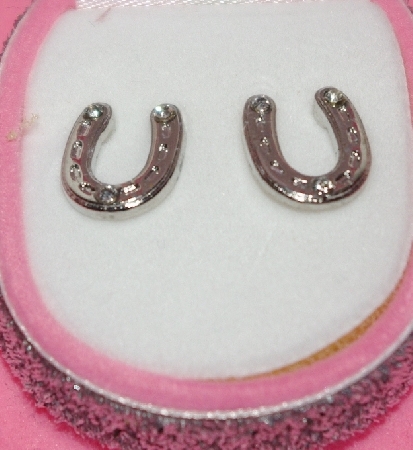 +MBA #1818--0088  "Silvertone Rhinestone Horseshoe Earrings In Pink Hat Box"