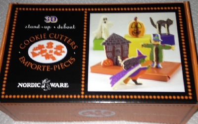 +MBA #1515-0001  "Nordic Ware 3D Stand Up Halloween Cookie Cutter Set"