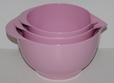 +MBA #2424-0079  "Set Of 3 Pink Nesting Plastic Mixing Bowls"