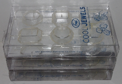 +MBA #2626-0176  "Set Of 3 Cool Jewels By Fred Ice Cube Trays"