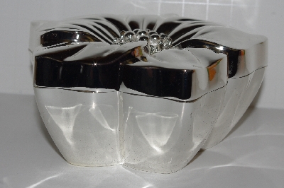 +MBA #2727-602   "2006 Silver Safekeeper Flower Shaped Jewelry Box"