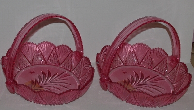 +MBA #2727-619   "Set Of 3 Fancy Pink Plastic Baskets"