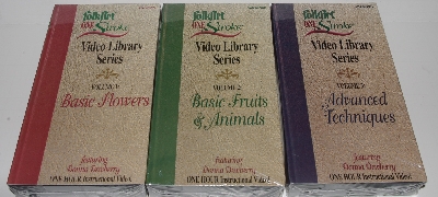 +MBA #2828-323   "2000 Plaid 7 Piece Donna Dewberry Crafting Set"