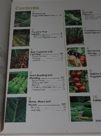 +MBA #2929-355  "1982 HP Books Vegetables How To Select,Grow & Enjoy By Derek Fell"