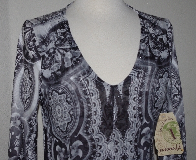 +MBA #2929-245 "2014 One World Sweater Knit Chiffon Overlay Long Sleeved V Neck Top"