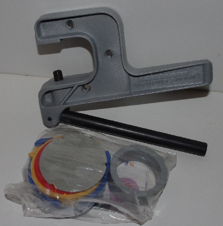 +MBA #3131-868   "Badge-A-Minit Button Making Sample Kit"