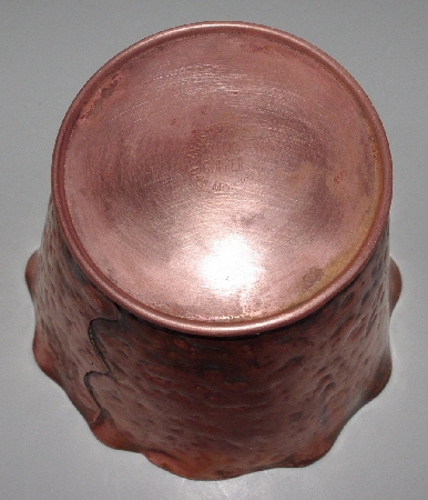 +MBA #3131-0092  ""Vintage Artistic Manufactures Solid Copper Flower Pot"