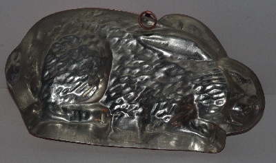 +MBA #3131-0141  "Vintage Copper Rabbit Mold"