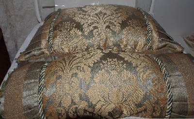 +MBA #3232-286   "Shavel Home Products 3 Piece Decorative Pillow Ensemble"