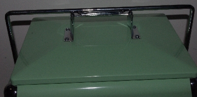 +MBA #3434-351   "Retro Products Green With Red Lettering Doctor Pepper All Steel 6-Pack Cooler"