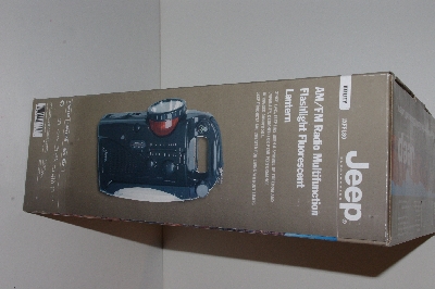 +MBA #3434-684   "2003 Jeep Am/Fm Radio All In One Multi Use Flashlight" 