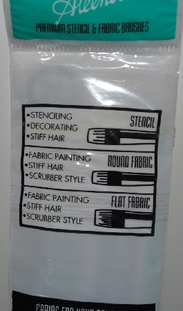 +MBA #3434-657   " 1998 Set Of 3 Aleene's Stencil Story Books & Brush Set"