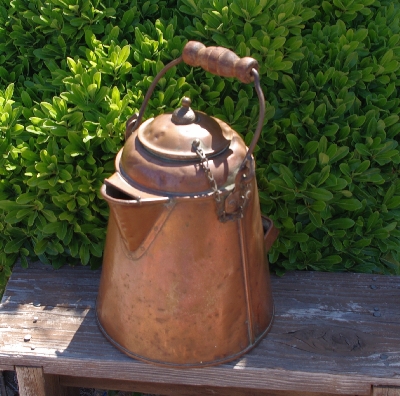 +MBA #3434-0001    "Large Vintage Copper Kettle"