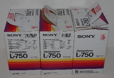 MBA #3535-1039  "Set Of 14 Sony Dynamicron L-750 Beta Tapes"