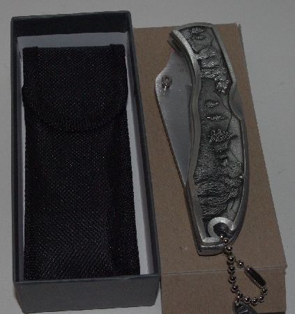 +MBA #3535-401   "Collectible Alaska Brown Bear Folding Knife With Case"