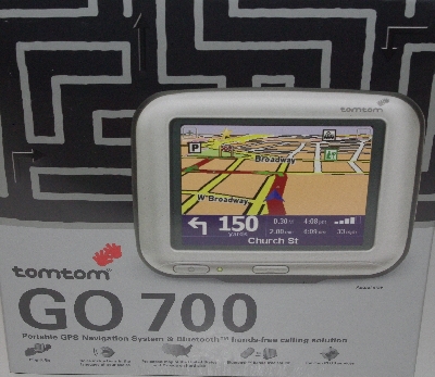 +MBA #3535-505   "2005 TomTom GO 700 Portable GPS Navigation System & Blue Tooth"