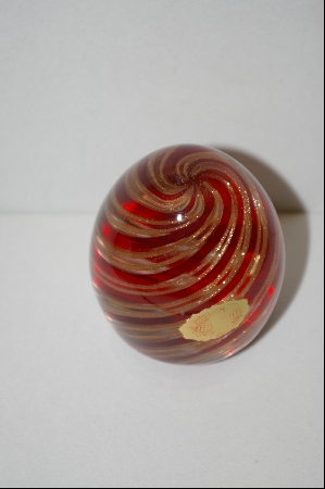+MBA #9-080  Hand Made Italian Murano Glass Egg Paper Weight