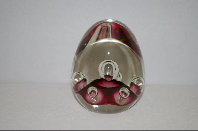 +MBA #9-045  Hand Made Itailan Murano Glass Egg Shaped Paper Weight