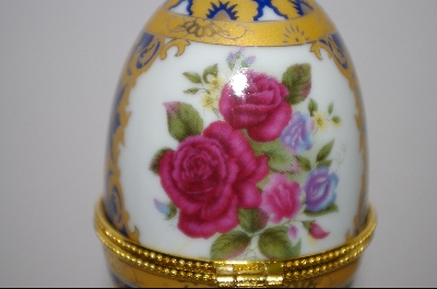 +MBA #9-228   "Ceramic Egg Trinket Box With Candle Inside