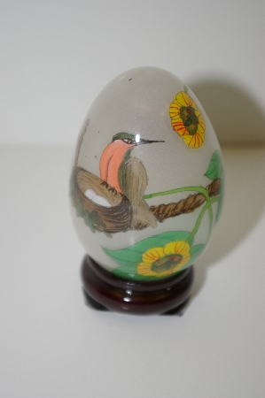 +MBA #10-273   1998 Asian Reverse Hand Painted Hummingbird Egg