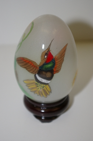 +MBA #10-273   1998 Asian Reverse Hand Painted Hummingbird Egg