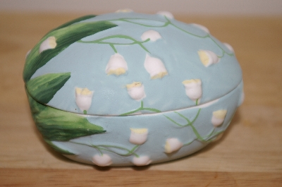 +MBA #10-121   1980's Blue Fine Bone China Egg Dish