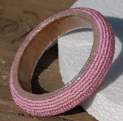 +MBA #5556-388  "Pink Lined & Soft Pink Glass Bead Bangle Bracelet"