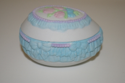 +MBA #10-148  1980'sBlue & White Hand Painted Bone China Egg 2 Piece Dish