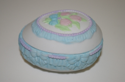 +MBA #10-148  1980'sBlue & White Hand Painted Bone China Egg 2 Piece Dish