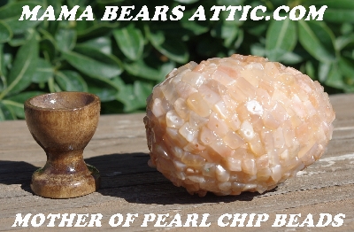 +MBA #5605-0051  "Mother Of Pearl Rock Chip Bead Egg With Stand"